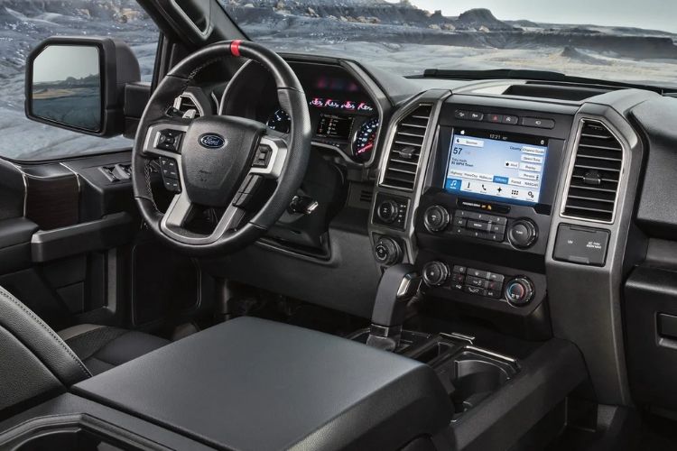 vehiacle buying handbook - 2019 Ford F150 - F150 Whitby Ontario - interior styling