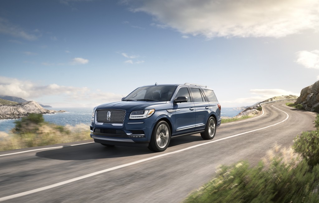 vehicle buying handbook - Buying A Lincoln Navigator Whitby - Lincoln Navigator Outdoors Day