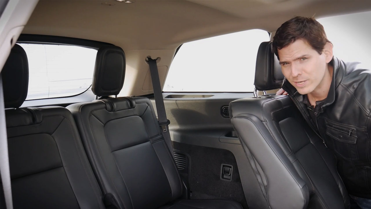 Lincoln Aviator 2nd row - lincoln aviator 3rd row - lincoln aviator interior - 2022 lincoln aviator interior